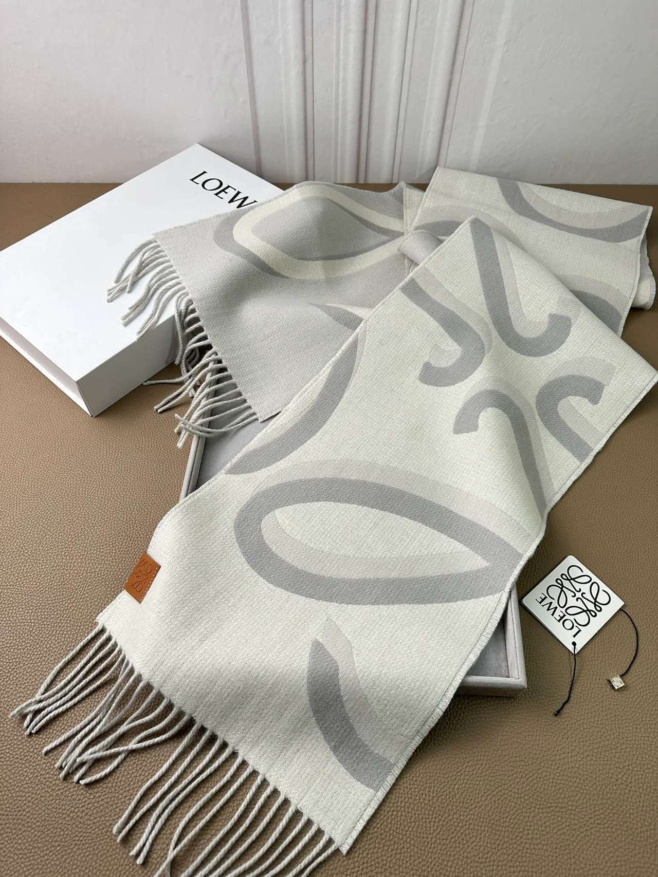 Loewe Anagram Cachecol Cinza Claro e Cinza Cachemira Cachecol 7