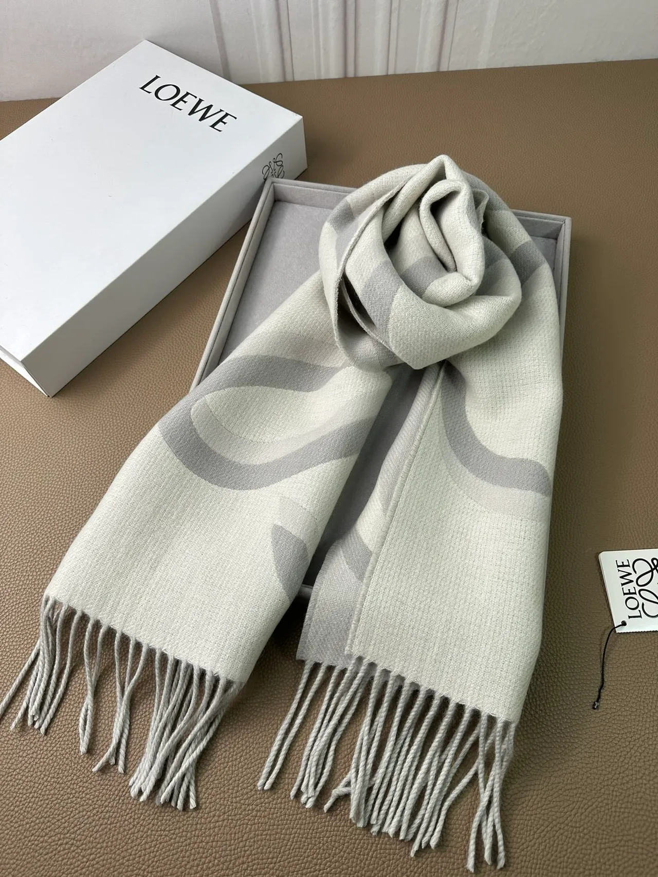 Loewe Anagram Cachecol Cinza Claro e Cinza Cachemira Cachecol 8