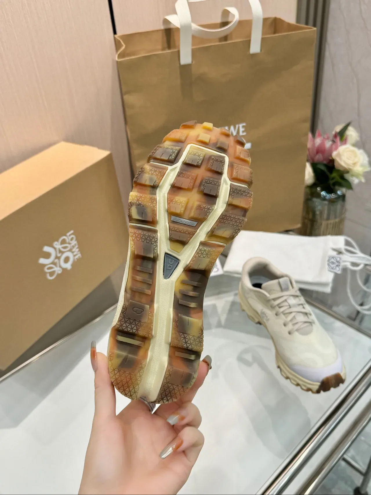 Loewe Flow Runner Off-White Mesh Tênis Lifestyle 4
