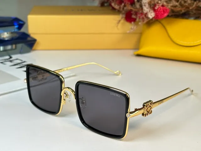 Loewe Square Frame Rose Gold Gradient Brown Sunglasses 4