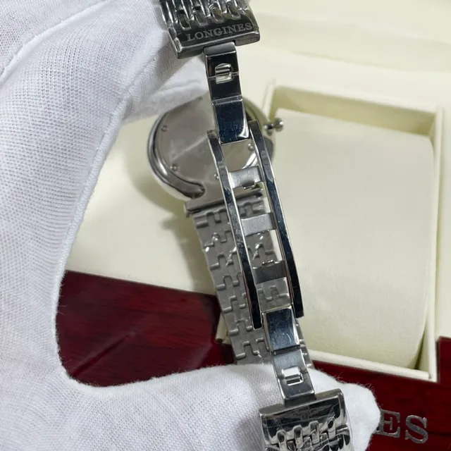 Longines Relógio de Quartzo com Mostrador Minimalista de Prata Branco e Numerais Romanos 5