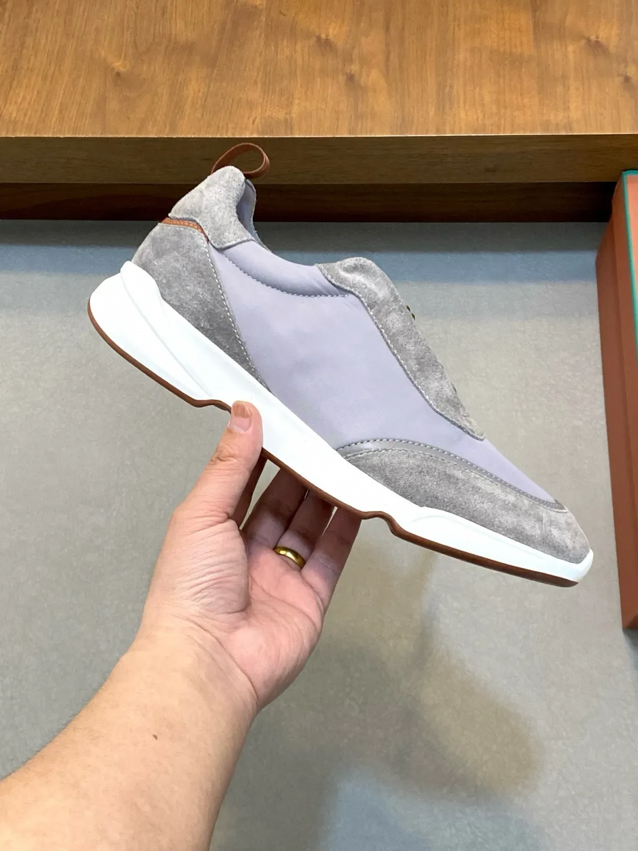 Loro Piana Tênis lifestyle de camurça cinza e nylon slip-on 4