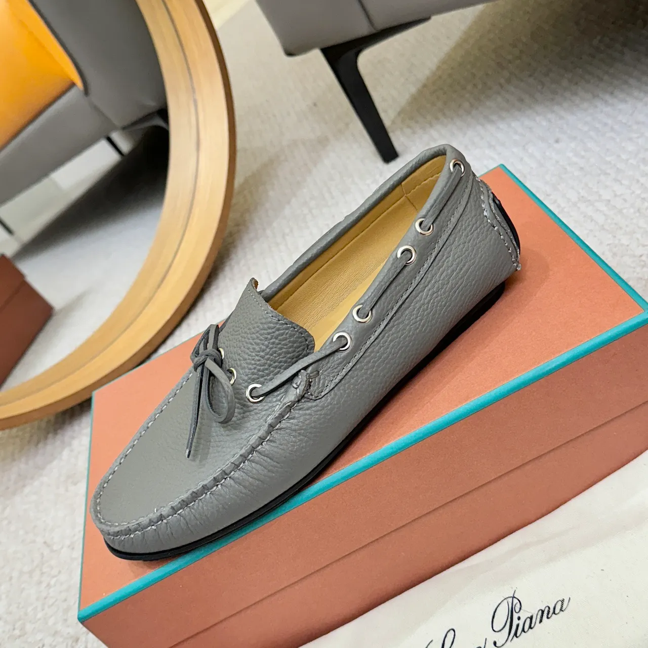 Loro Piana LP Dots Walk Mocassins en cuir grainé gris 6