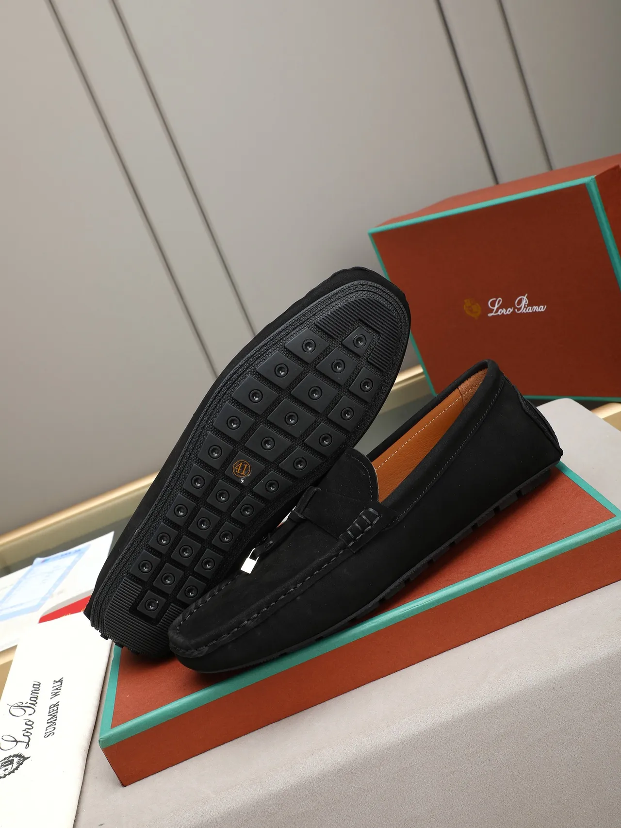 Loro Piana Summer Walk Mocassin daim noir à franges 4