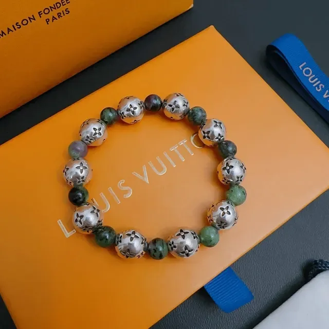 Louis Vuitton Beaded Floral-Engraved Metal and Stone Bracelet 5