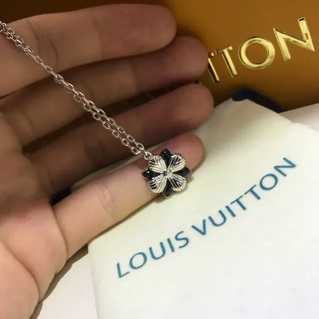 Louis Vuitton Black and Gold Floral Pendant Necklace 4