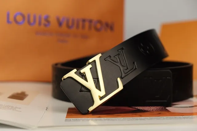 Louis Vuitton Black Gold Embossed Monogram LV Buckle Leather Belt 4