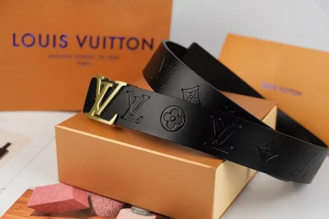 Louis Vuitton Black Gold Embossed Monogram LV Buckle Leather Belt 6
