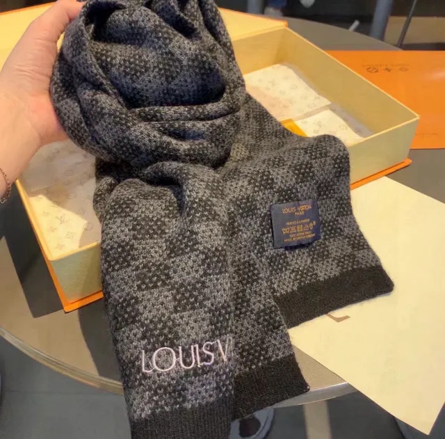 Louis Vuitton Black Gray Knitted Micro-Check Pattern Cashmere Scarf 8