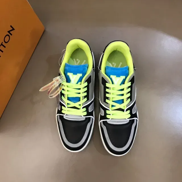 Louis Vuitton Sneakers Lifestyle Noir Gris Upper Synthétique en Couches Semelle Chunky Sculptée 9
