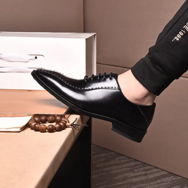Louis Vuitton Sapatos Oxford de couro preto polido com bico quadrado 7
