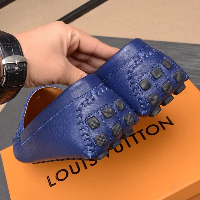Louis Vuitton Blue Beige Pebbled Leather Moc-Toe Stitching Loafer 4