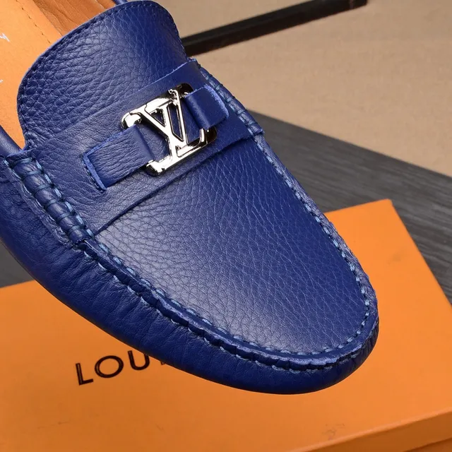 Louis Vuitton Blue Beige Pebbled Leather Moc-Toe Stitching Loafer 6