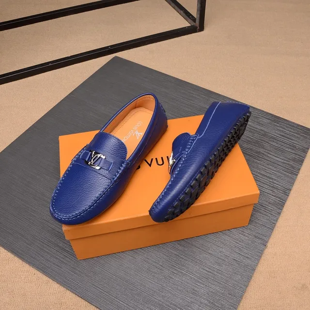 Louis Vuitton Blue Beige Pebbled Leather Moc-Toe Stitching Loafer 8