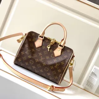 Louis Vuitton Marrón Beige Monograma Lona Marrón Claro Cuero Borde Bolso Boston