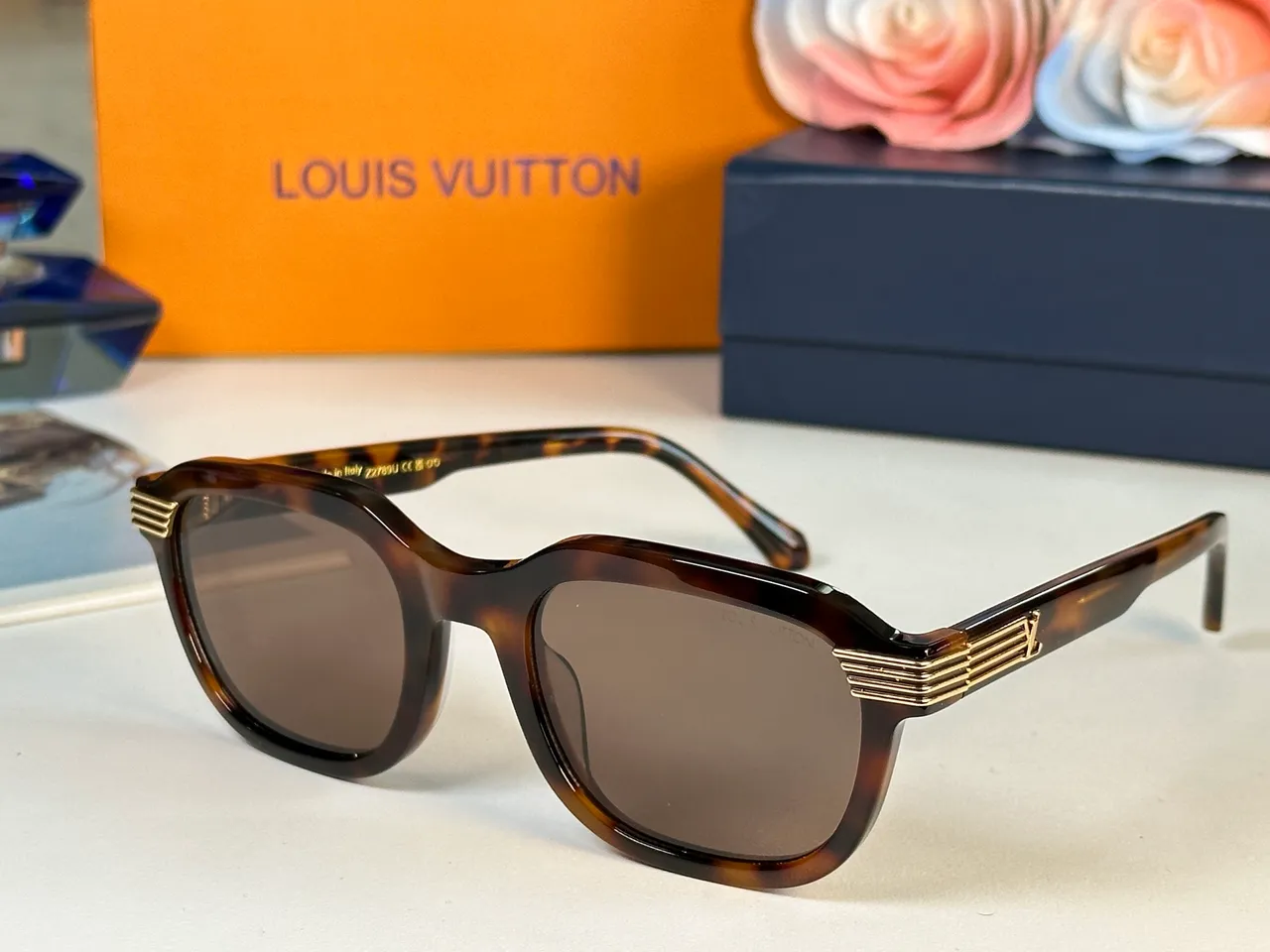 Louis Vuitton Brown Black Rectangular Acetate Frames Triple-Bar Temple Accents Sunglasses 8
