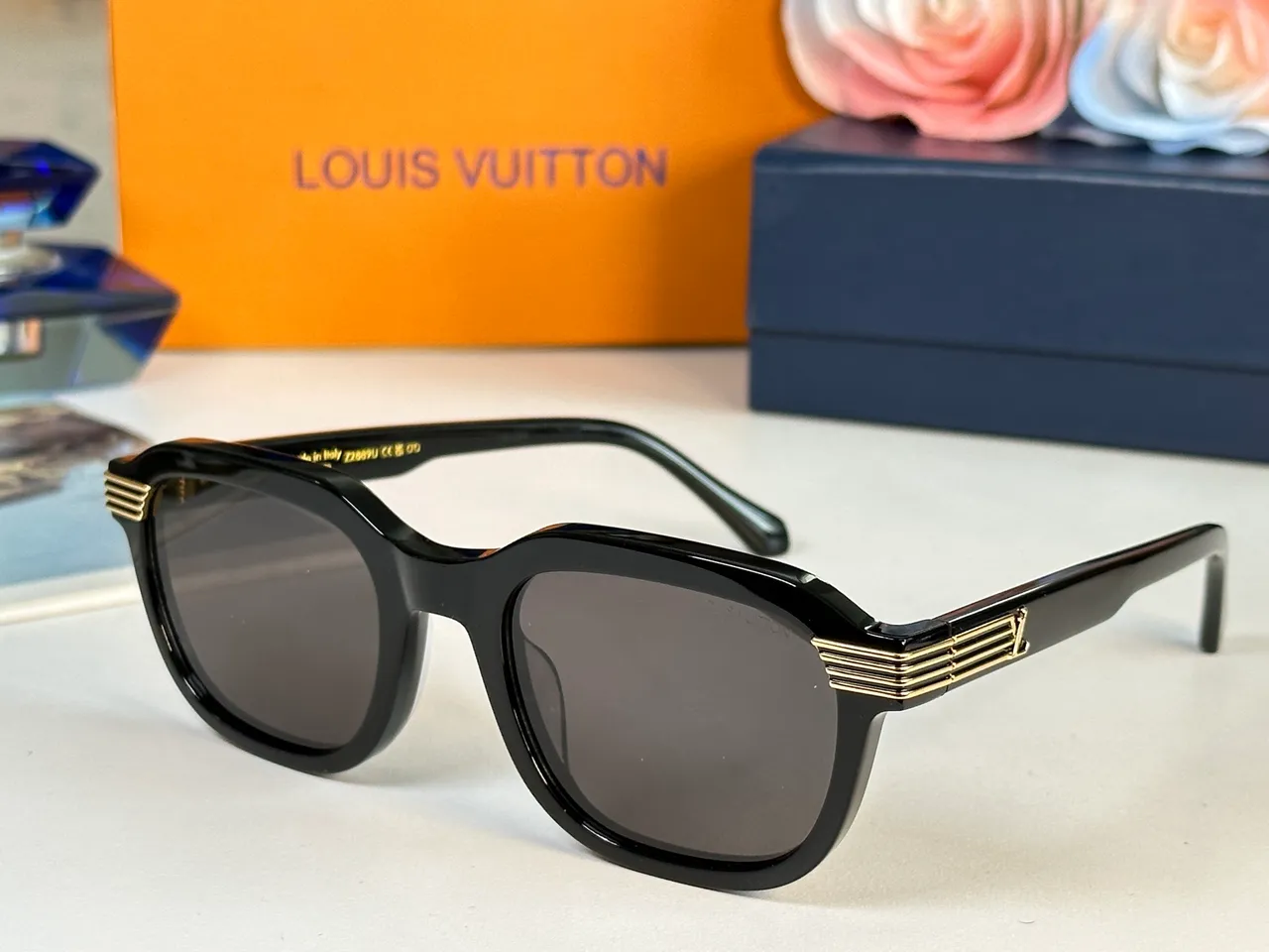 Louis Vuitton Brown Black Rectangular Acetate Frames Triple-Bar Temple Accents Sunglasses 9