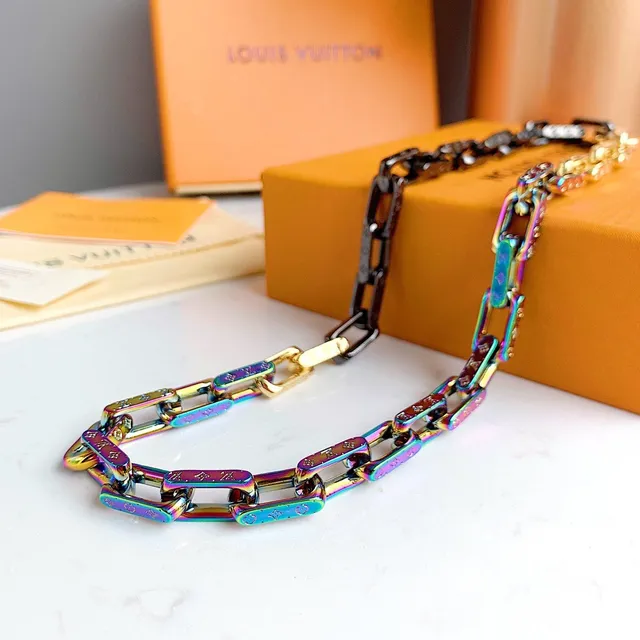 Louis Vuitton Chain Link Iridescent Rainbow Necklace 1