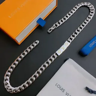 Louis Vuitton Chain Reaction Enamel Plaque Silver-Toned Necklace