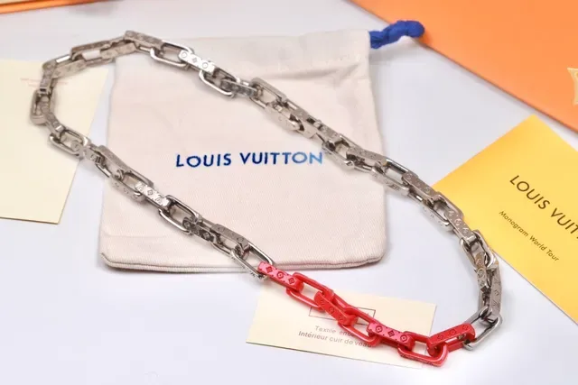 Bracelet Louis Vuitton Chain Reaction Rouge en Résine et Métal 3