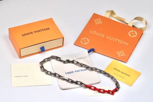 Bracelet Louis Vuitton Chain Reaction Rouge en Résine et Métal 6