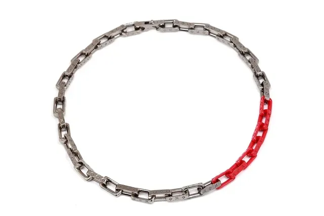 Bracelet Louis Vuitton Chain Reaction Rouge en Résine et Métal 8