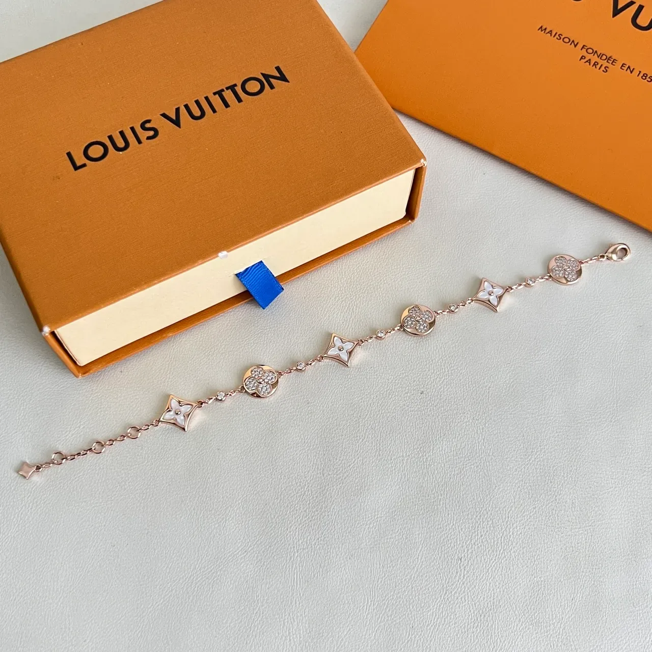 Louis Vuitton Color Blossom BB Star and Sun Multi-Motif Gold White Rose Bracelet 4
