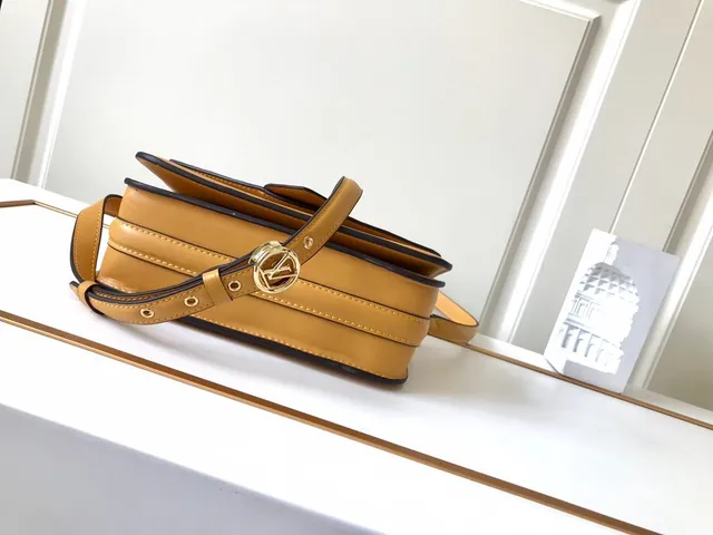 Louis Vuitton Dauphine Tan Smooth Leather Messenger Bag 5
