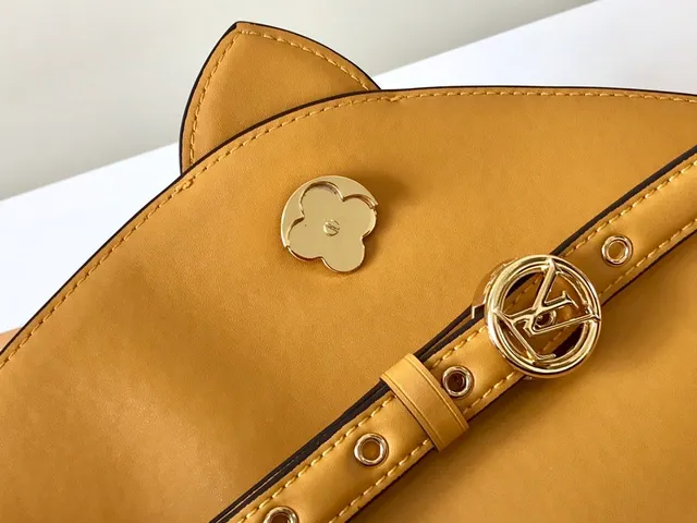 Louis Vuitton Dauphine Tan Smooth Leather Messenger Bag 9