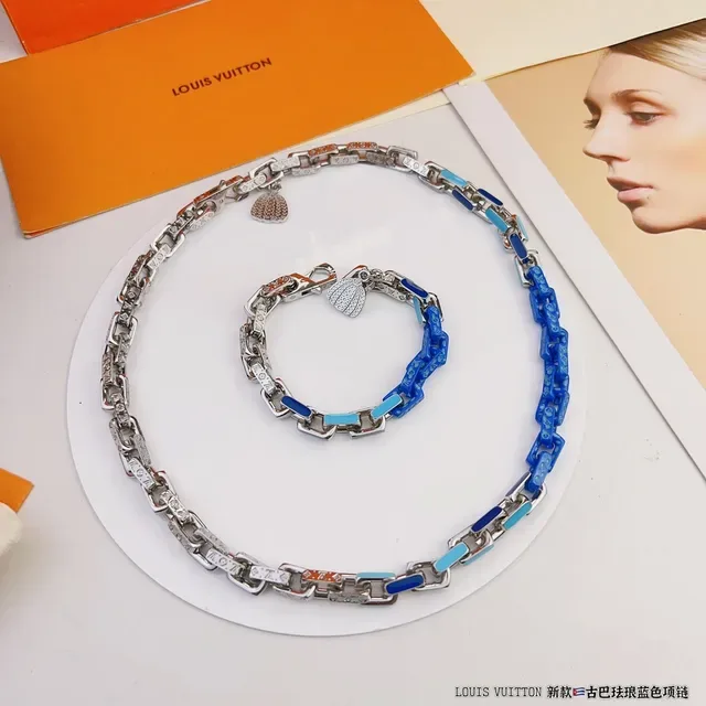 Louis Vuitton Enamel Cuban-Link Blue and Silver Necklace 3
