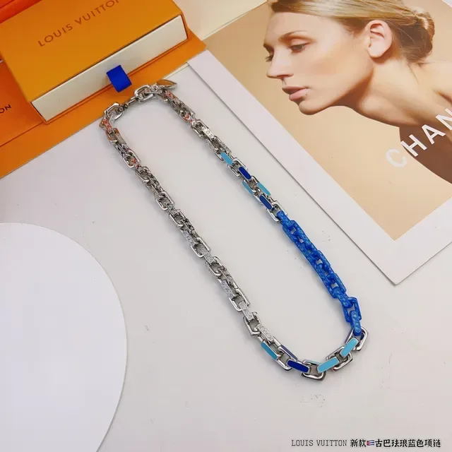 Louis Vuitton Enamel Cuban-Link Blue and Silver Necklace 8
