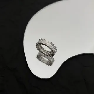 Louis Vuitton Eternity Silver Transparent Band Baguette-Cut Stones Ring