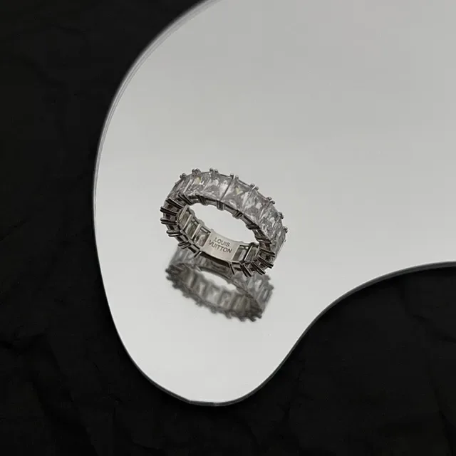 Louis Vuitton Eternity Silver Transparent Band Baguette-Cut Stones Ring 6