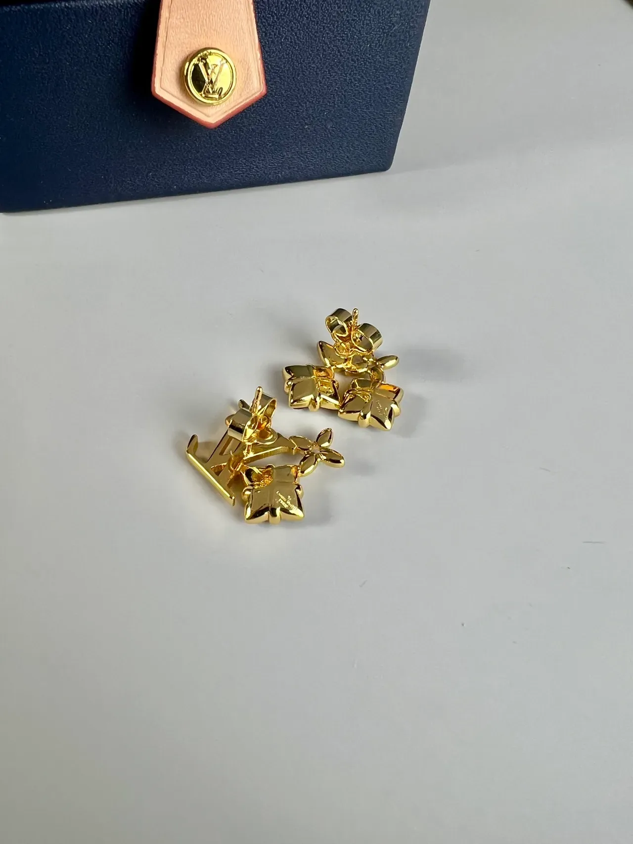 Louis Vuitton Flower Monogram Crystal Stud Earrings 6