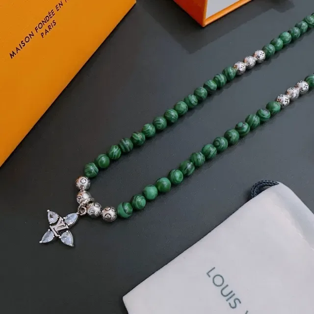 Louis Vuitton Flower Motif Malachite Bead Necklace 5