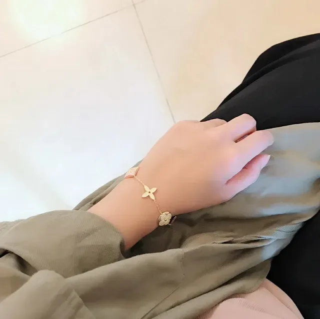 Louis Vuitton Flower Motif Pavé Chain Bracelet 2