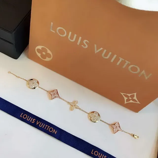Louis Vuitton Flower Motif Pavé Chain Bracelet 9