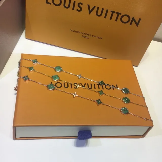 Louis Vuitton Flower & Star Green Malachite Charm Bracelet 5