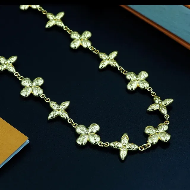 Louis Vuitton Gold Chain Four-Petal Floral Motifs Necklace 4