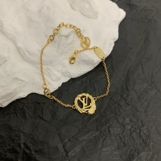 Louis Vuitton Gold Chain Woven Spherical Pendant Bracelet 4