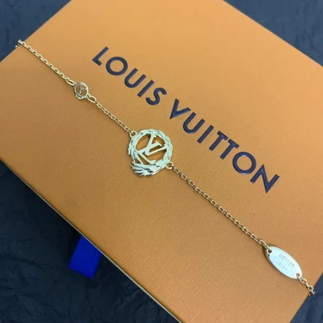 Louis Vuitton Gold Chain Woven Spherical Pendant Bracelet 6