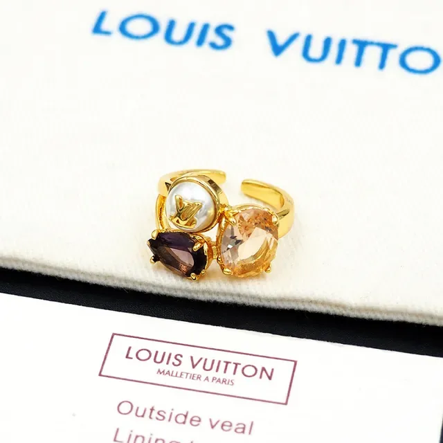 Louis Vuitton Bague Or et Argent Triple Pierres Cluster LV Monogramme Perle Cabochon 5