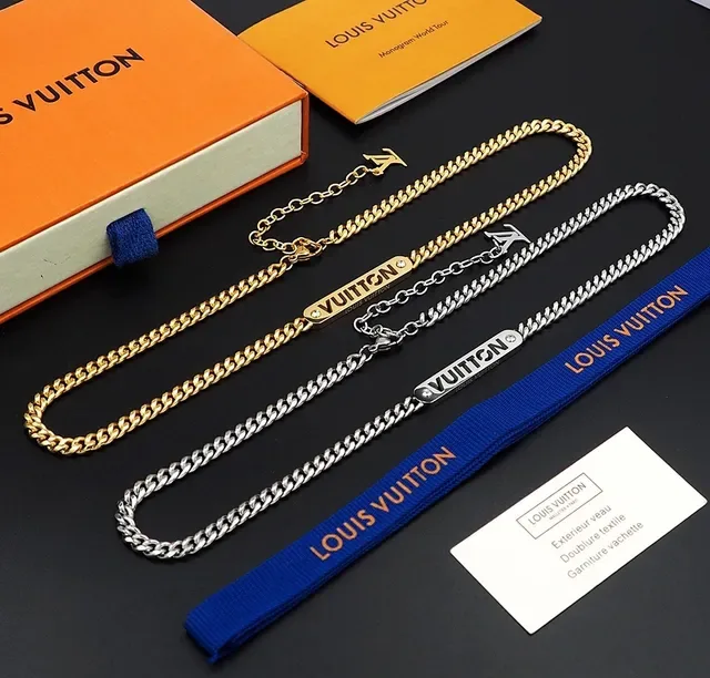 Louis Vuitton Gold-Tone Engraved Bar Pendant Necklace 3