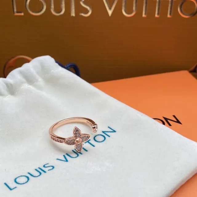 Louis Vuitton Gold White Open-Shank Quatrefoil Monogram Motif Ring 8