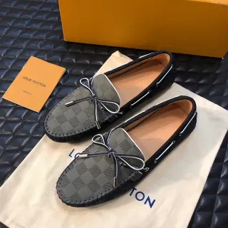 Louis Vuitton Mocassins Cinza Damier com Lacinho