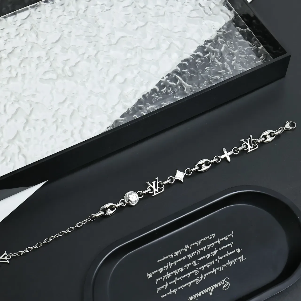 Louis Vuitton Iconic Chain Silver Metal Construction Necklace 9