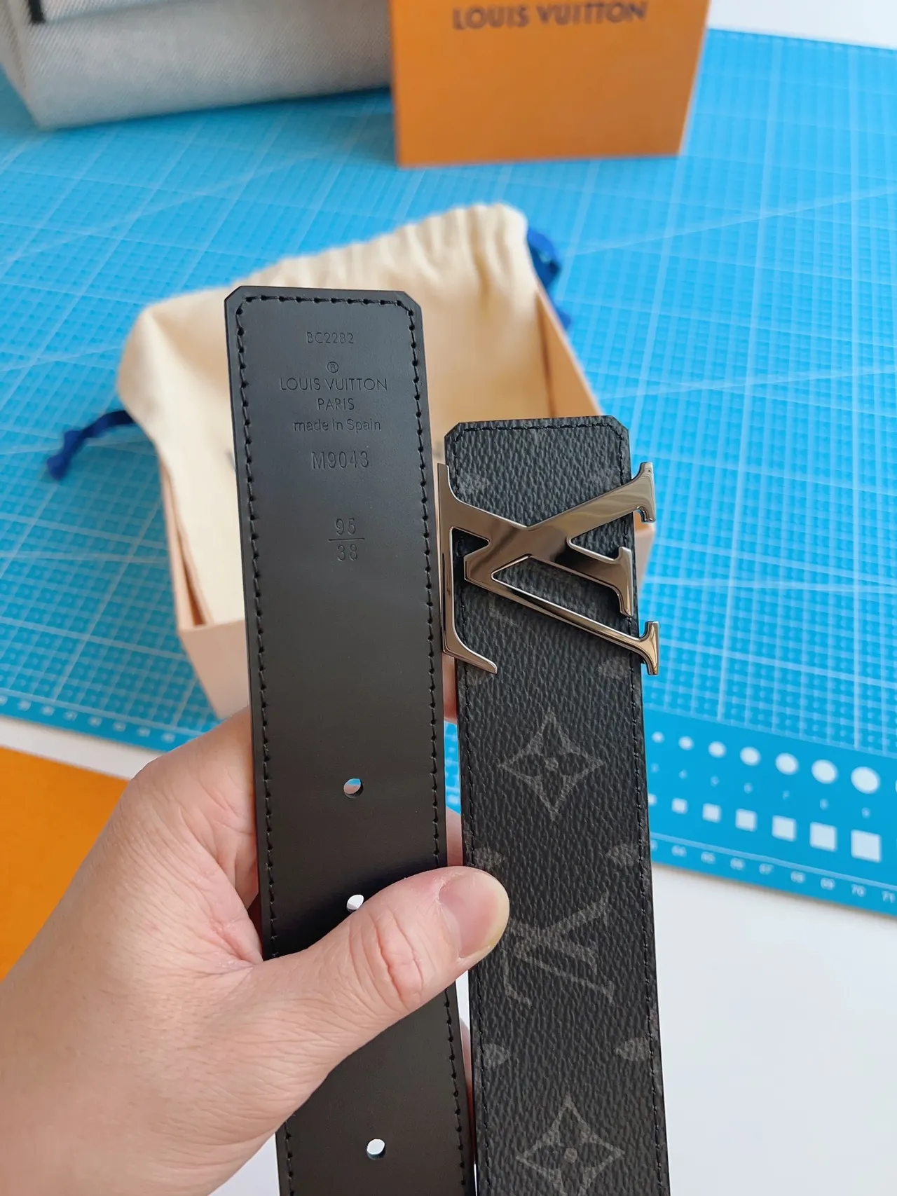 Louis Vuitton Initiales Reversible Monogram Leather Belt 5