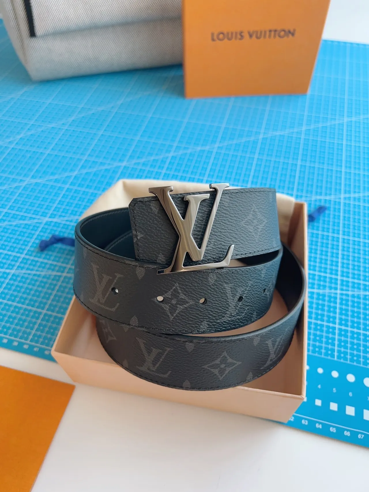 Louis Vuitton Initiales Reversible Monogram Leather Belt 9