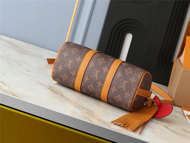 Louis Vuitton Keepall Bandoulière Monogram Canvas Marrom e Bege Bolsa Boston 8