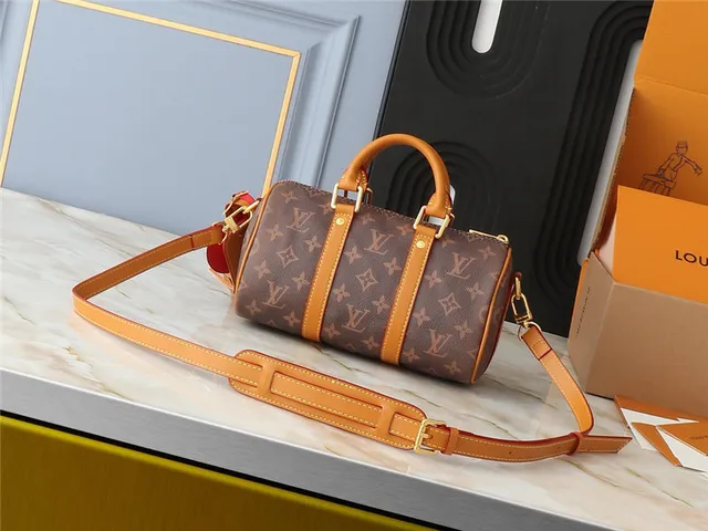 Louis Vuitton Keepall Bandoulière Monogram Canvas Marrom e Bege Bolsa Boston 9